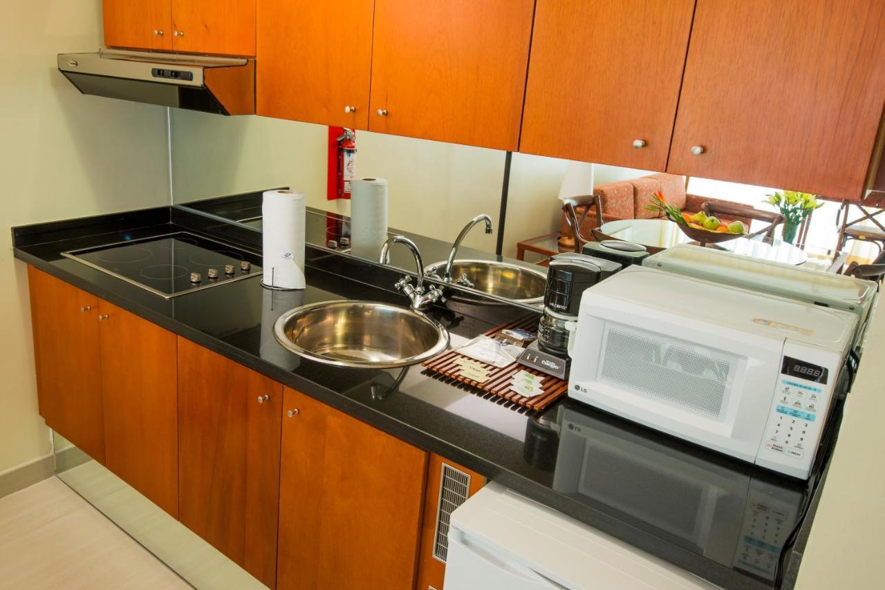Hotel Altamira Suites Caracas Bagian luar foto